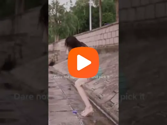 Video [Anh XanhSM chiều khách để em thủ dâm trên xe khoe vú với người đi đường – rosababyvip]